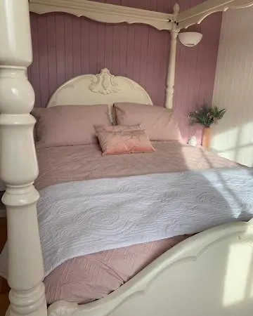 Walnut And Chestnut Mauzens-et-Miremont