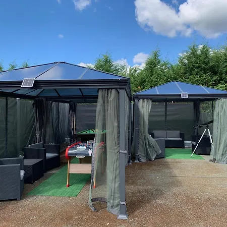 Walnut And Chestnut Mauzens-et-Miremont