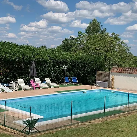 Апартаменты Walnut And Chestnut