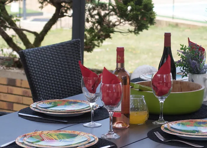 Walnut And Chestnut Appartement *