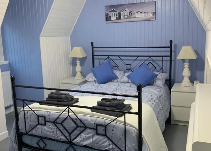 Walnut And Chestnut Appartement *