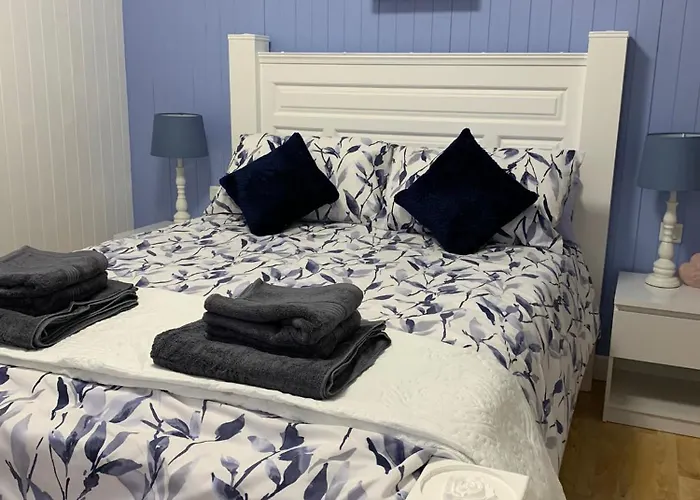 Walnut And Chestnut Appartement *