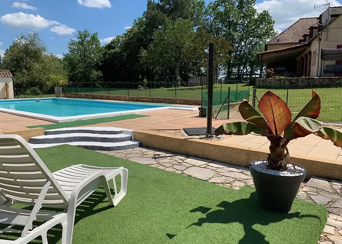 Walnut And Chestnut * Mauzens-et-Miremont