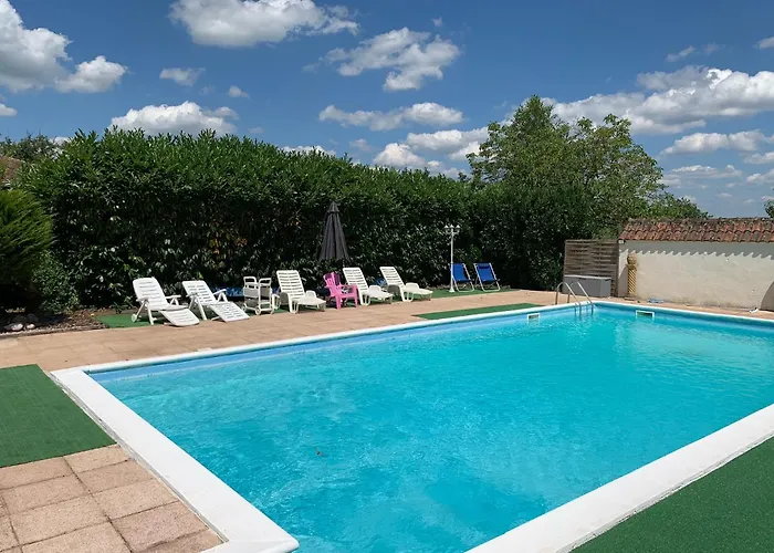 Walnut And Chestnut Mauzens-et-Miremont