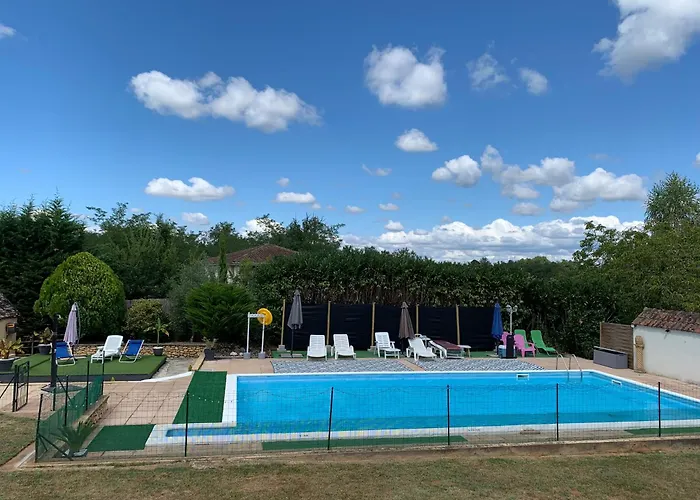 Walnut And Chestnut Mauzens-et-Miremont